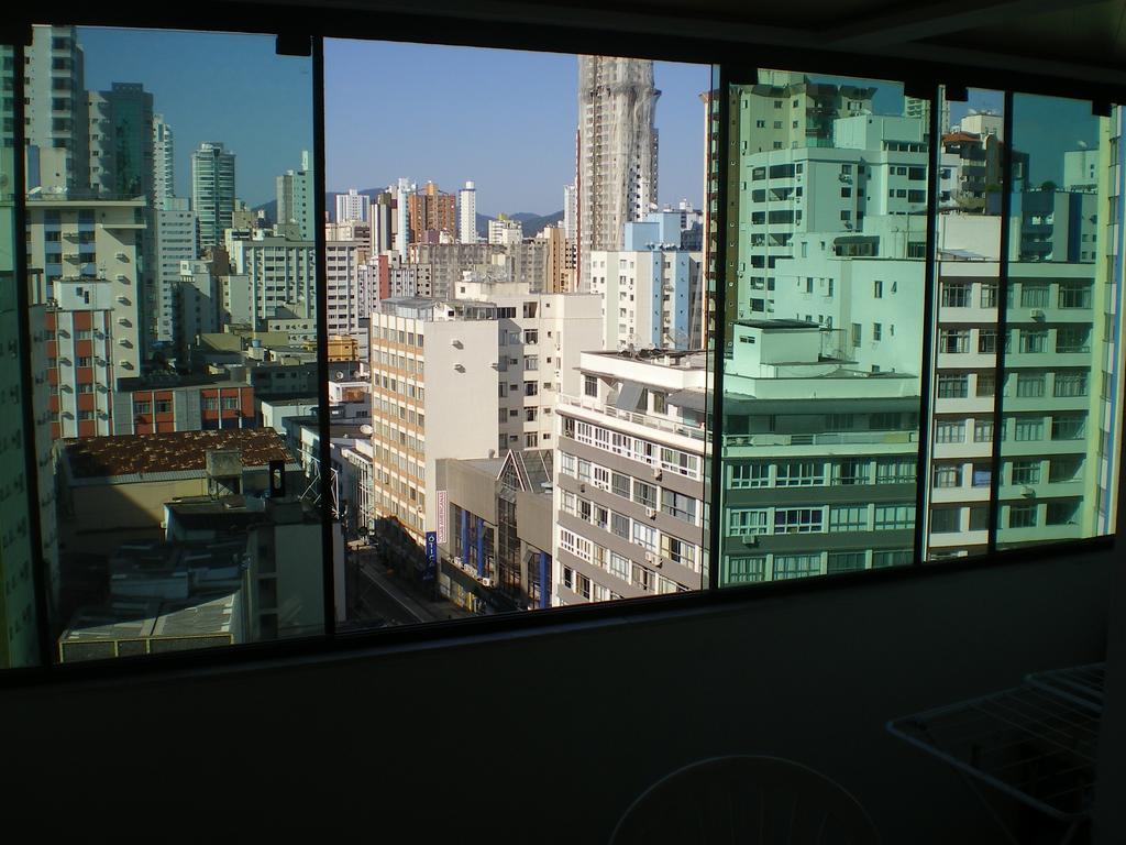 Apartamento Dante Tomio Balneário Camboriú Exterior foto